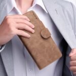 Long, large-capacity clutch wallet